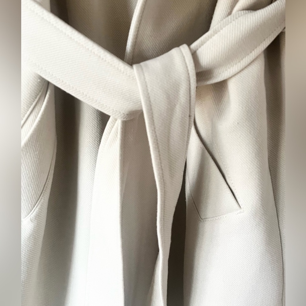 H&M mid length Coat with tie wrap- Cream, size Large - Picture 4 of 6